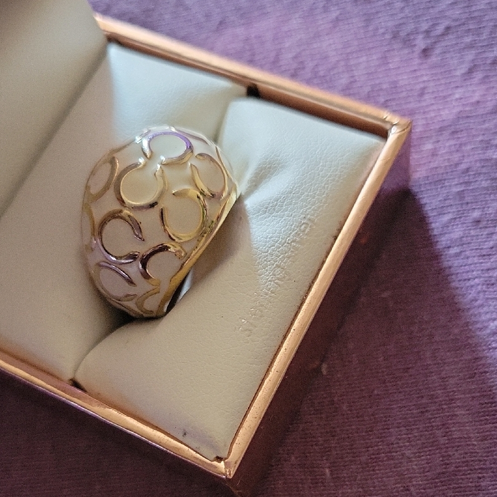 Coach Gold and Brown Women's Ring (Size 6) - Picture 4 of 5